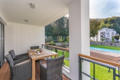 07-Balkon-Richtung-Pool